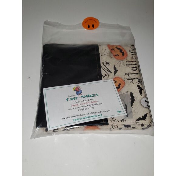 A Halloween Themed Pillow Case Ryans Case For Smiles Pumpkins Bats Skeletons - Picture 1 of 8